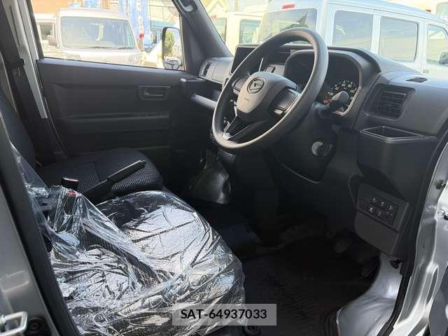Daihatsu HIJET CARGO 2026-05 8007855-16