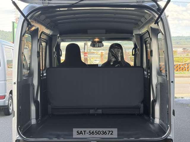 Daihatsu HIJET CARGO 2026-05 8007856-12