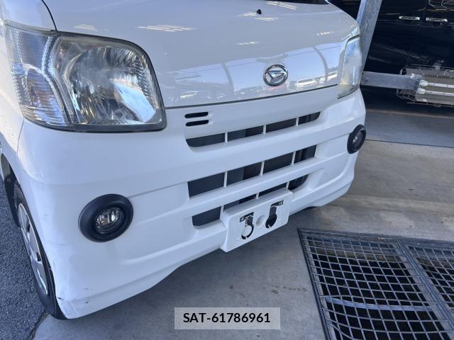 Daihatsu HIJET CARGO 2016-04 8010743-8
