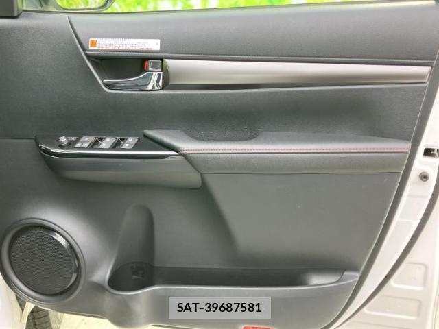 Toyota HILUX 2022-03 8003001-3