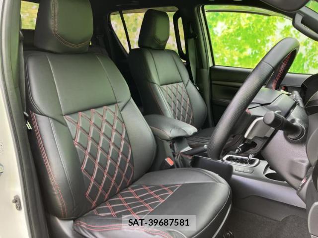 Toyota HILUX 2022-03 8003001-4