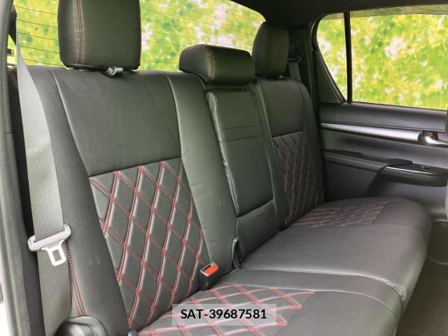 Toyota HILUX 2022-03 8003001-6