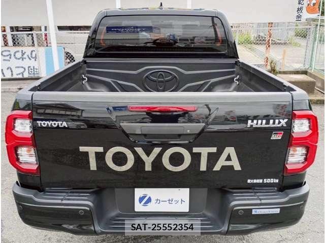 Toyota HILUX 2023-03 8011464-13
