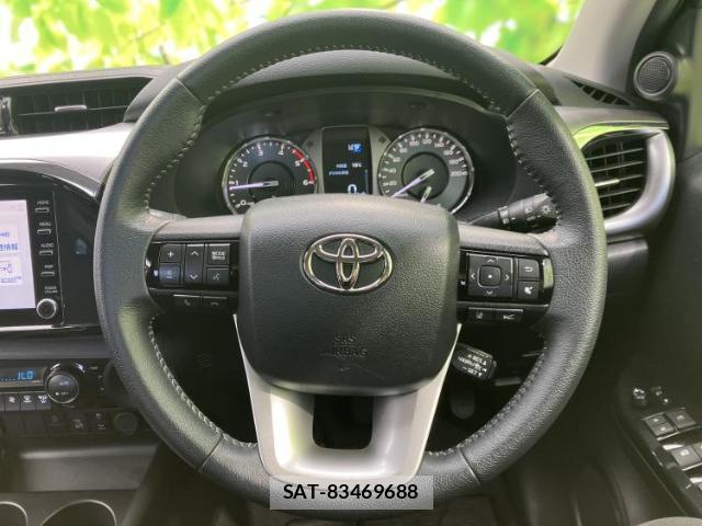 Toyota HILUX 2024-05 8012220-13