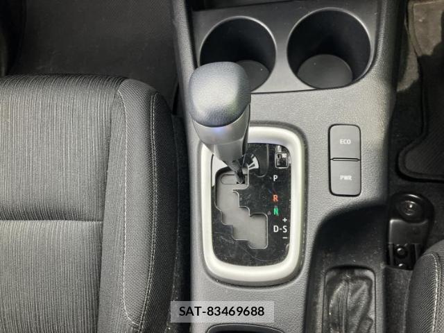 Toyota HILUX 2024-05 8012220-16