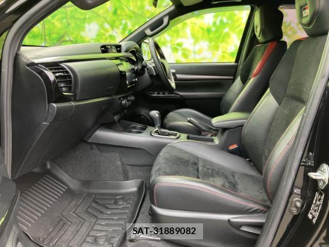 Toyota HILUX 2022-11 8012221-5
