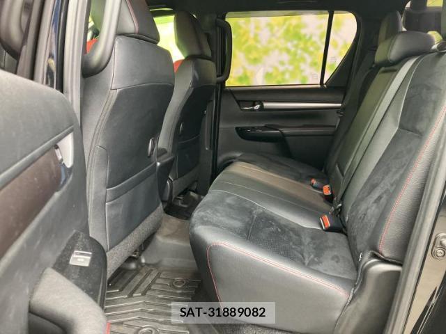 Toyota HILUX 2022-11 8012221-6
