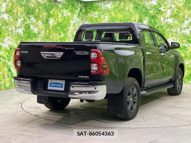 Toyota HILUX 2023-06 8012380-2