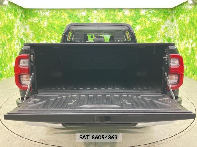 Toyota HILUX 2023-06 8012380-7