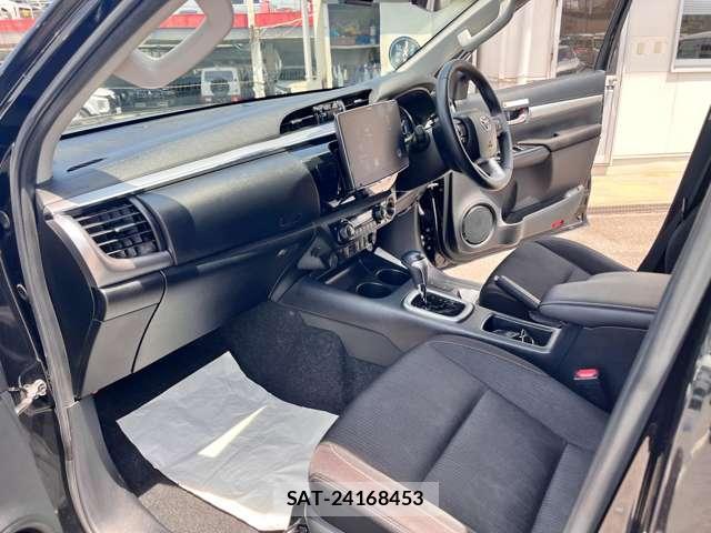 Toyota HILUX 2023-05 8012500-6