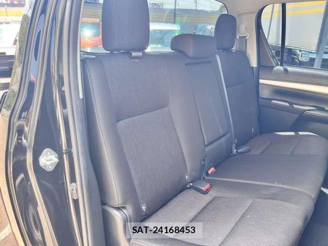 Toyota HILUX 2023-05 8012500-8