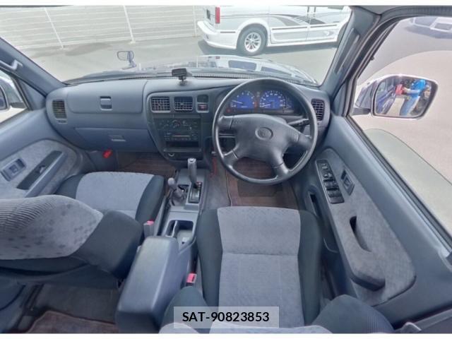 Toyota HILUX 2003-08 8009521-10