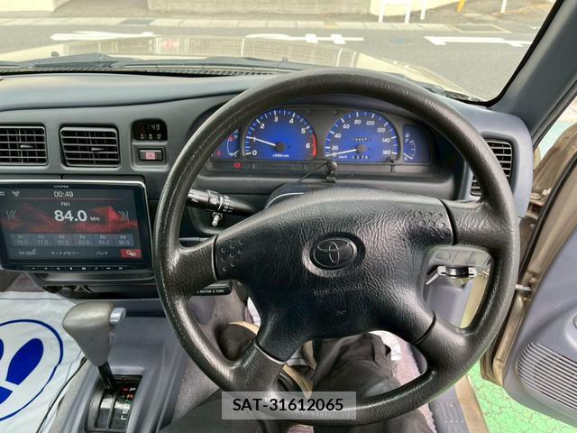Toyota HILUX 2003 8011276-18