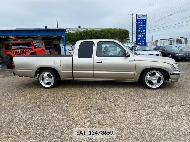 Toyota HILUX 2003-02 8011729-10