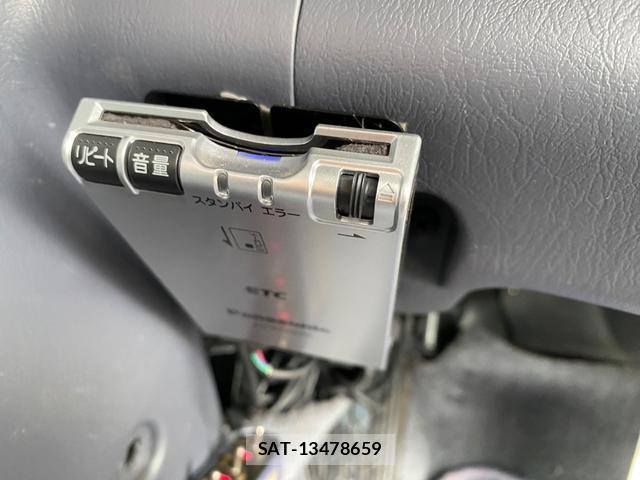 Toyota HILUX 2003-02 8011729-18