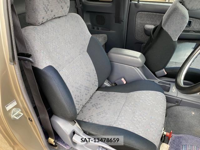 Toyota HILUX 2003-02 8011729-5