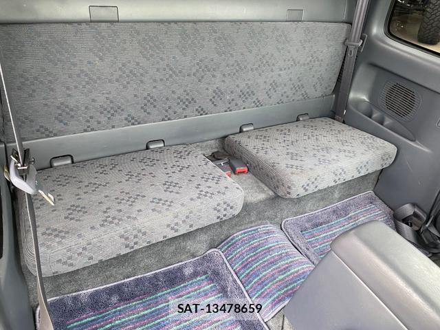Toyota HILUX 2003-02 8011729-6