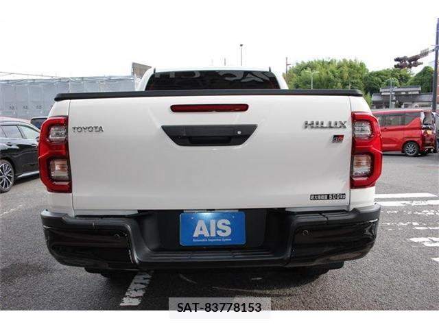 Toyota HILUX 2022-11 8002961-12