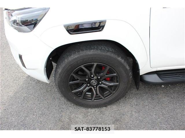 Toyota HILUX 2022-11 8002961-18