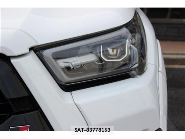 Toyota HILUX 2022-11 8002961-5