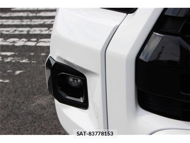 Toyota HILUX 2022-11 8002961-7