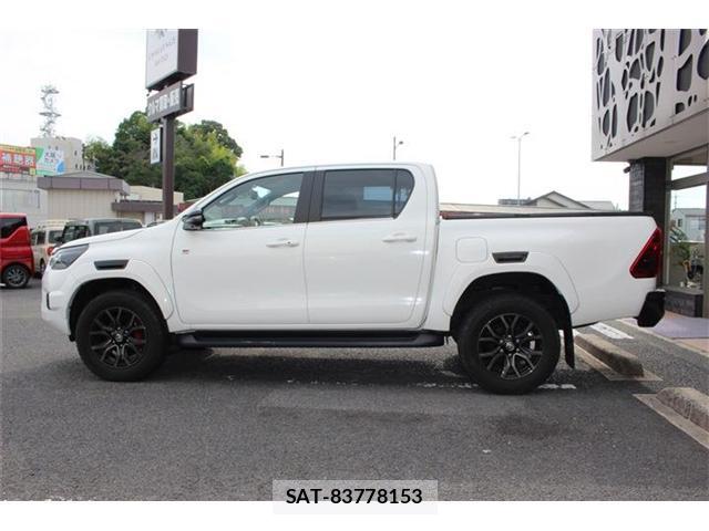 Toyota HILUX 2022-11 8002961-9