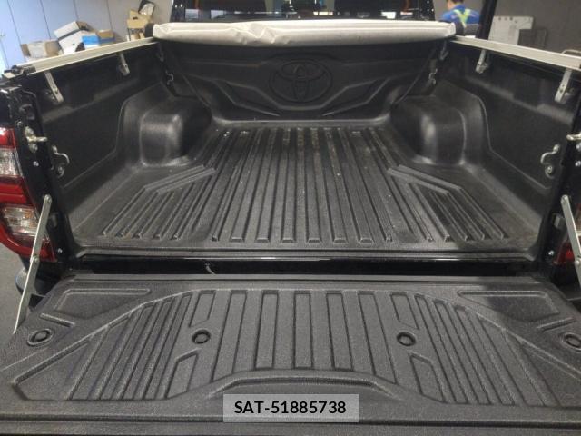 Toyota HILUX 2023-09 8003738-3