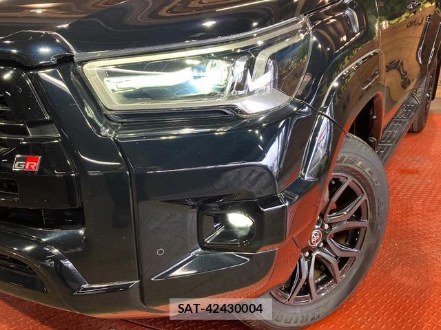 Toyota HILUX 2022-04 8003887-11