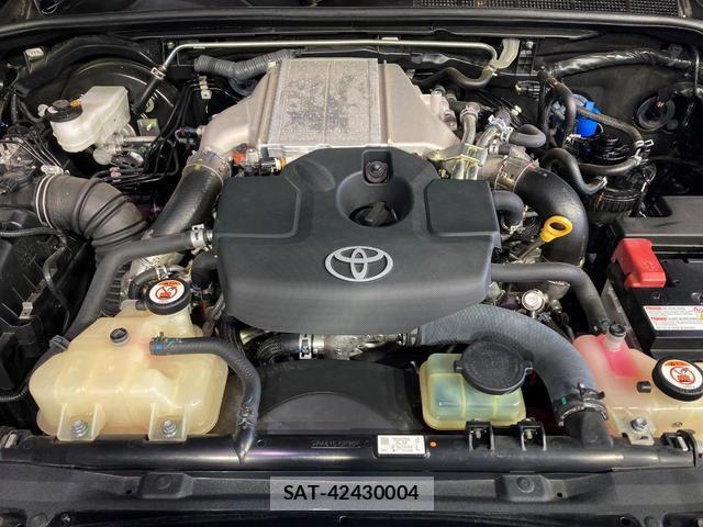 Toyota HILUX 2022-04 8003887-17