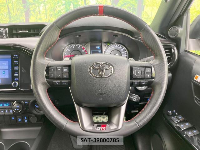 Toyota HILUX 2023-11 8005795-10