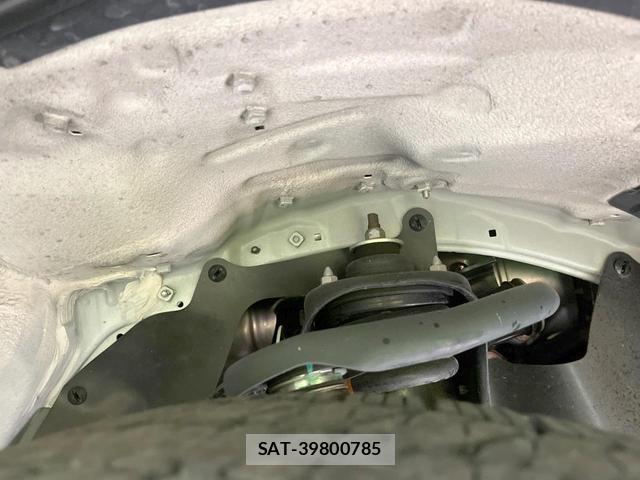 Toyota HILUX 2023-11 8005795-19