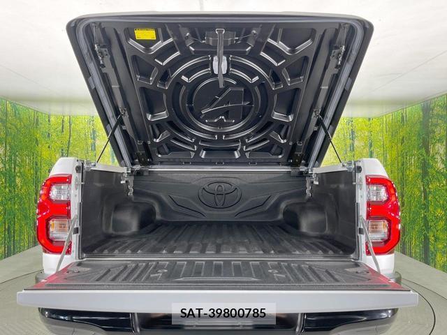 Toyota HILUX 2023-11 8005795-9
