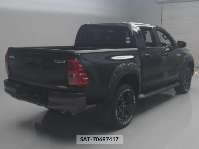 Toyota HILUX 2020-01 8009330-1