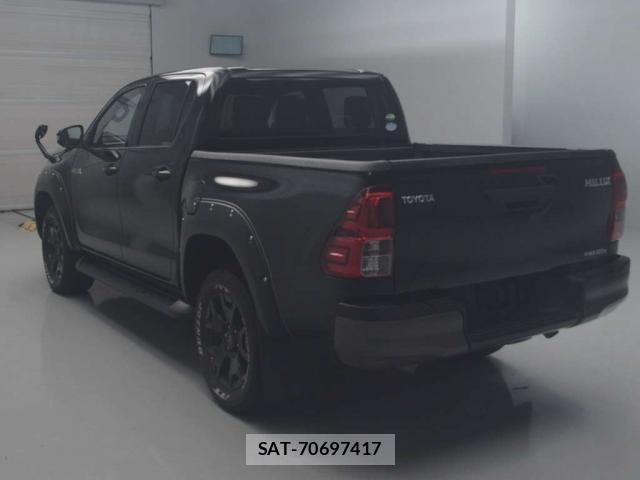 Toyota HILUX 2020-01 8009330-5