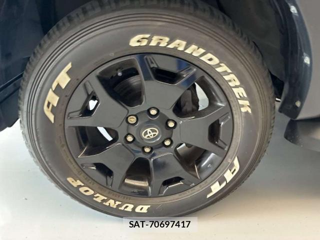 Toyota HILUX 2020-01 8009330-7