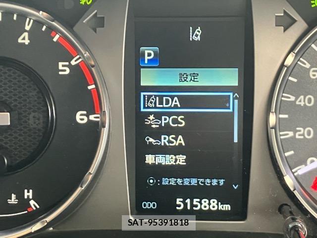 Toyota HILUX 2021-03 8011183-18