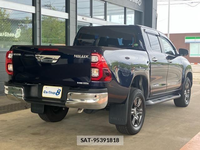 Toyota HILUX 2021-03 8011183-5