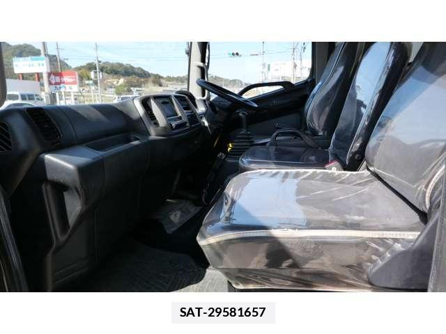 Hino RANGER 2015-11 8003481-11