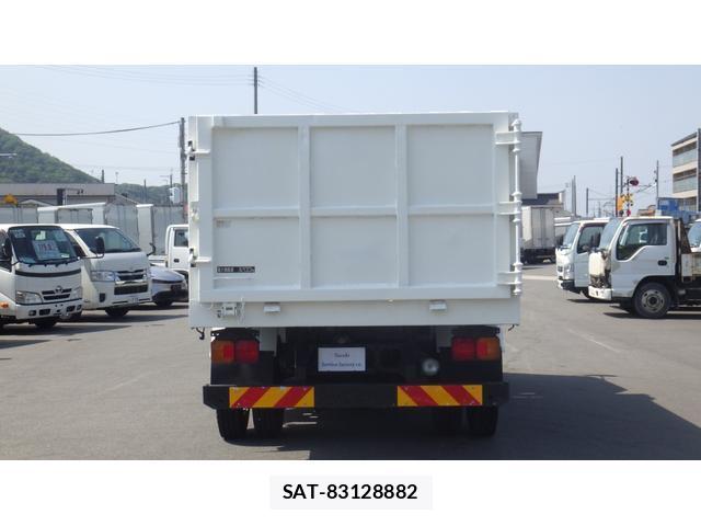Hino RANGER 2016-05 8004057-3