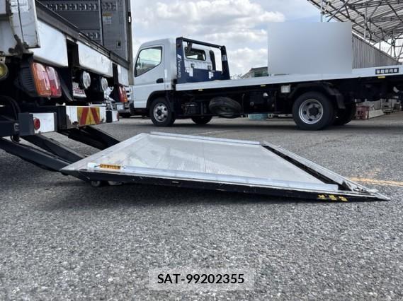 Hino RANGER 2015 8008331-2