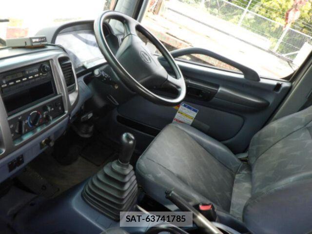 Hino RANGER 2005-08 8009935-2