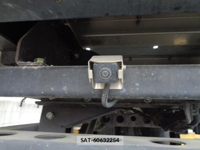 Hino RANGER 2022-05 8010990-11