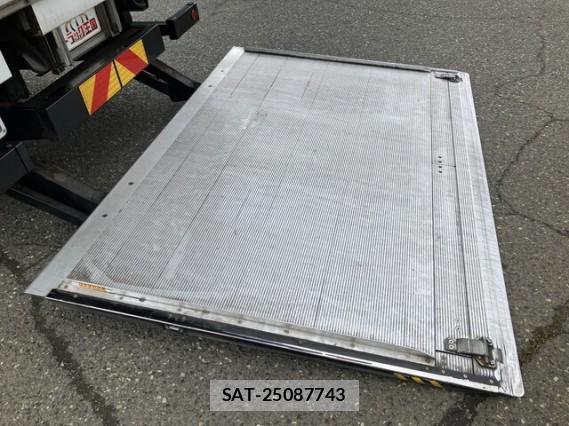 Hino RANGER 2018 8012597-16