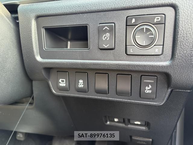 Lexus HS 2014-09 8003385-10