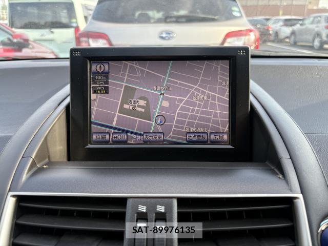 Lexus HS 2014-09 8003385-11