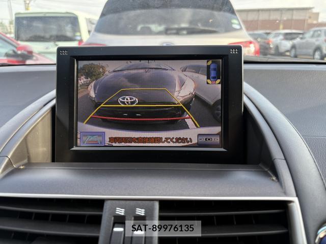 Lexus HS 2014-09 8003385-14