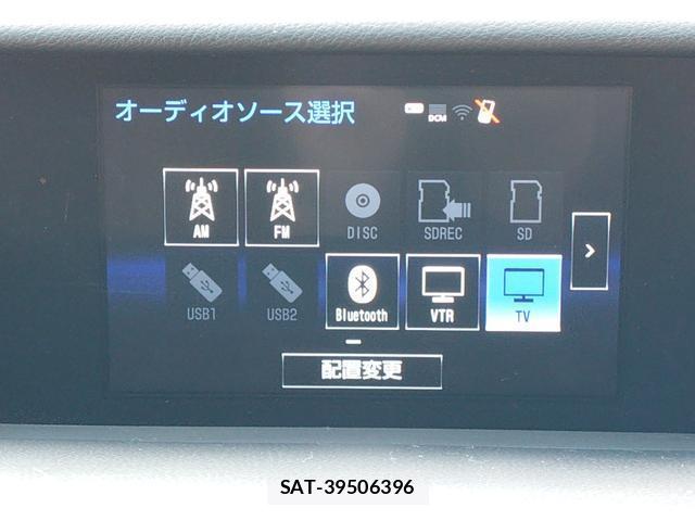 Lexus IS 2016-10 8003194-9