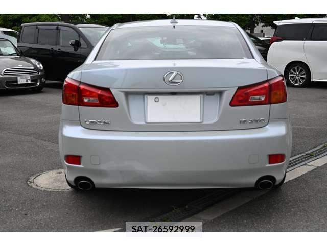 Lexus IS 2007-10 8004119-5