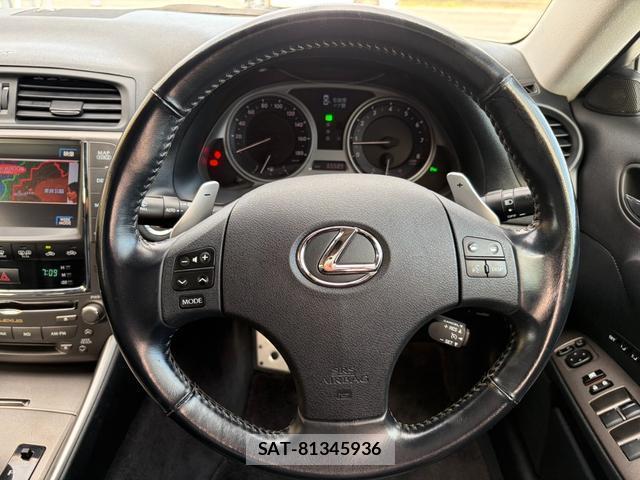 Lexus IS 2008-12 8004164-3