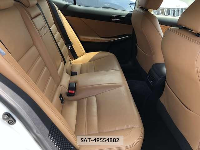 Lexus IS 2013-10 8007737-13